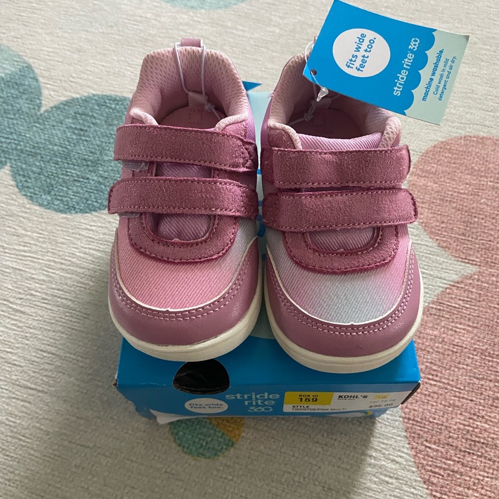 NWT Stride Rite Toddler Shoes Size 6M